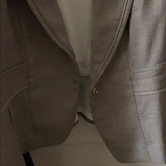 Blazer - Picture 3 of 5